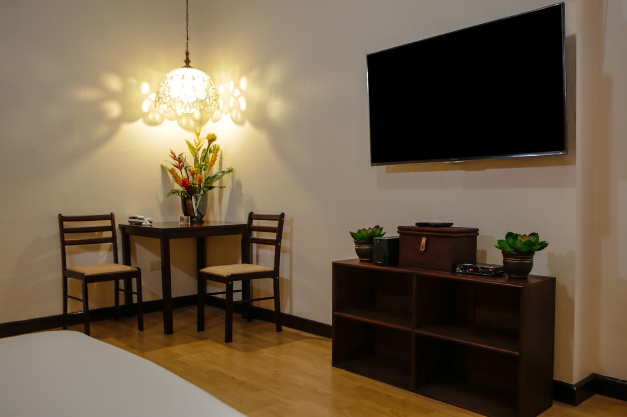 두마구에테 Victoria'S Haven B&B 외부 사진