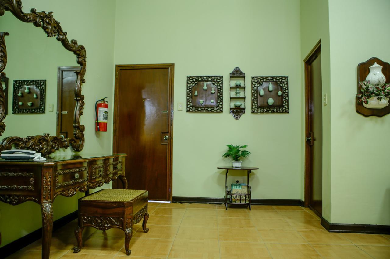 두마구에테 Victoria'S Haven B&B 외부 사진