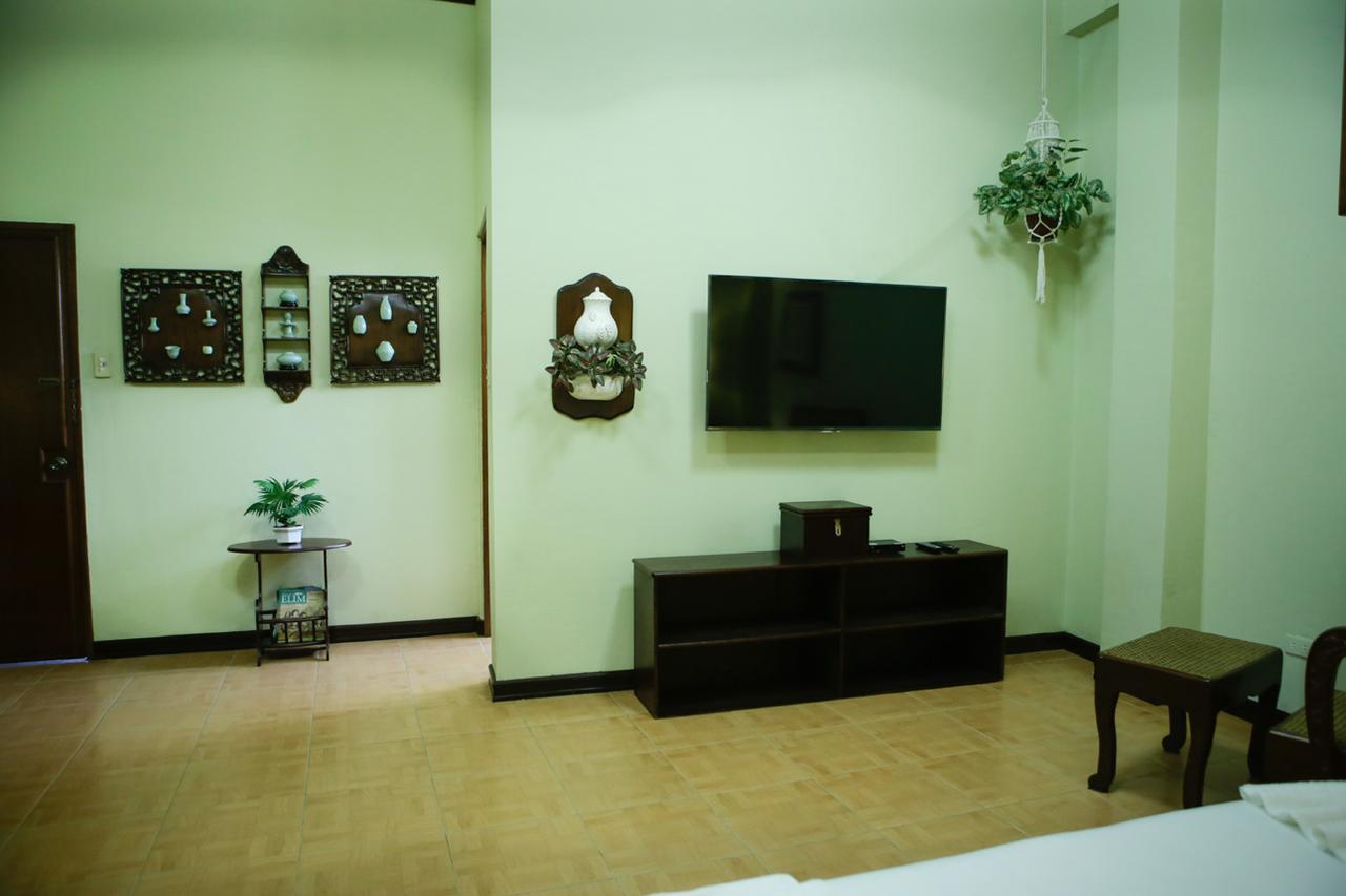 두마구에테 Victoria'S Haven B&B 외부 사진