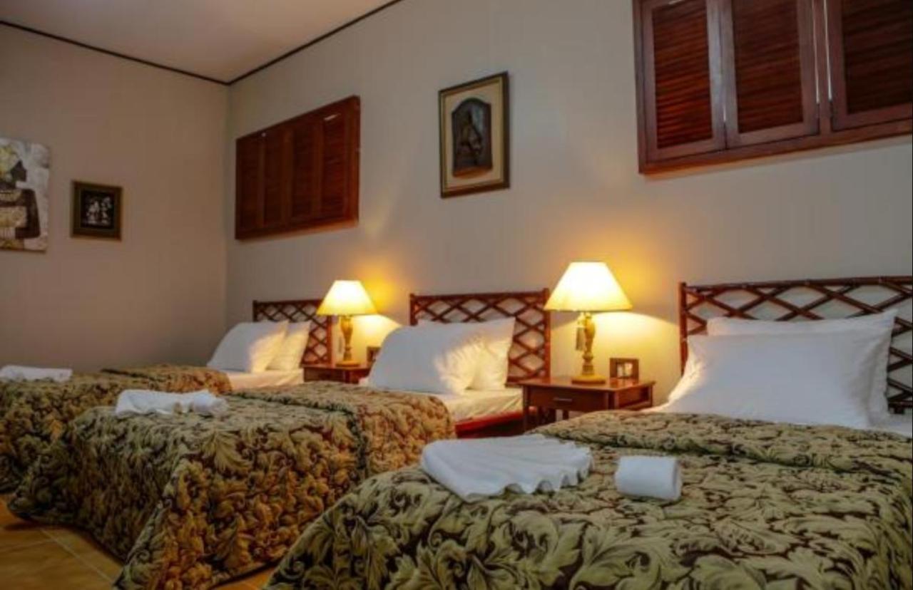 두마구에테 Victoria'S Haven B&B 외부 사진