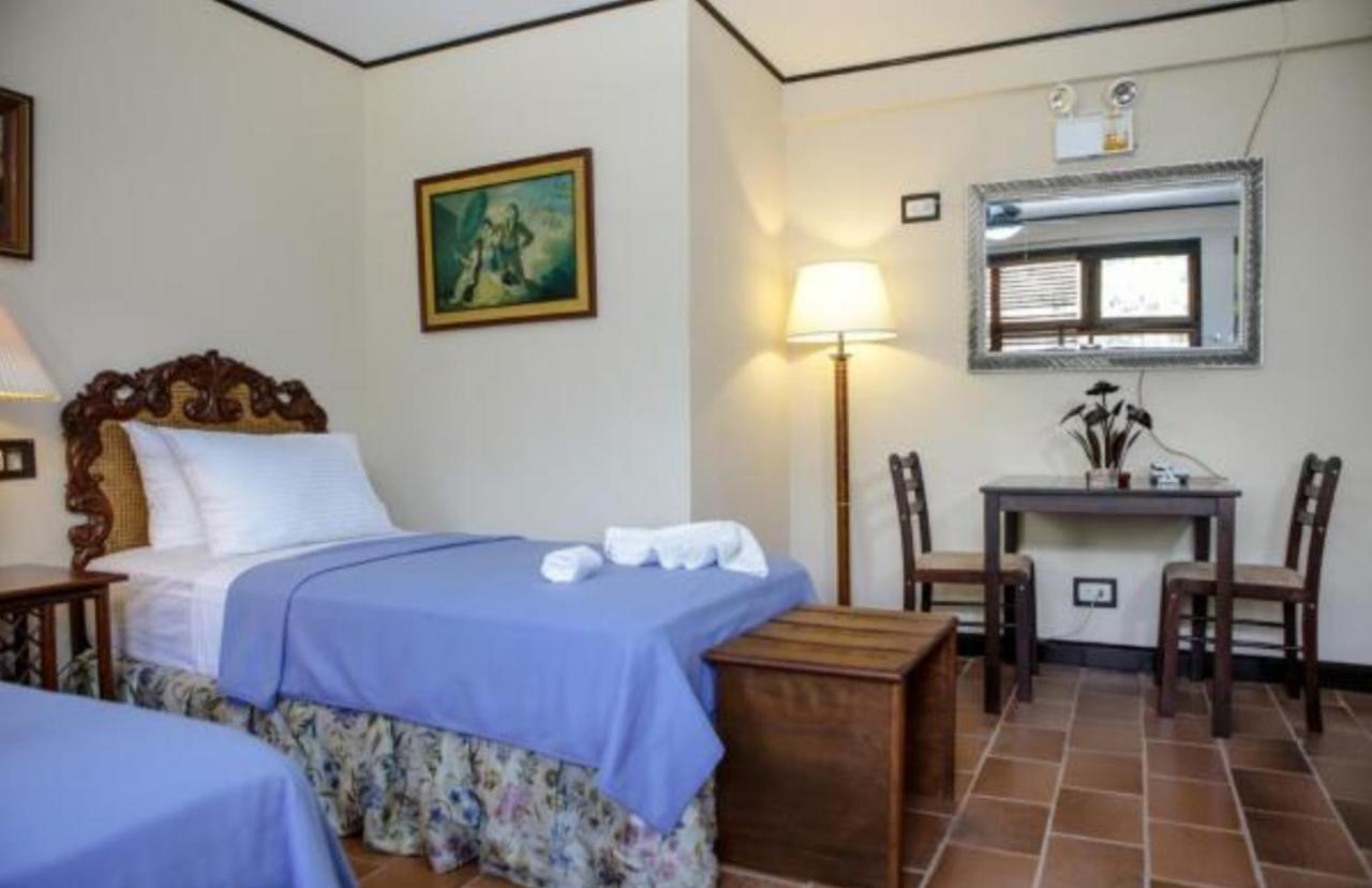 두마구에테 Victoria'S Haven B&B 외부 사진